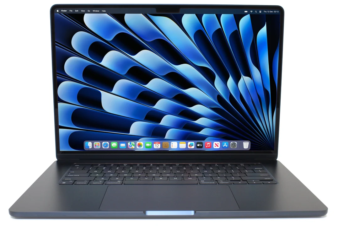 APPLE MACBOOK AIR M5 15.3" 10 CPU/10 GPU/16GB / 512GB -